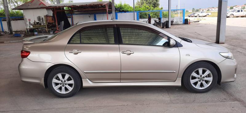 TOYOTA Altis 1.6 E 2010