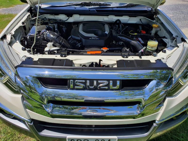 ISUZU  MuX 1.9DVD  2017