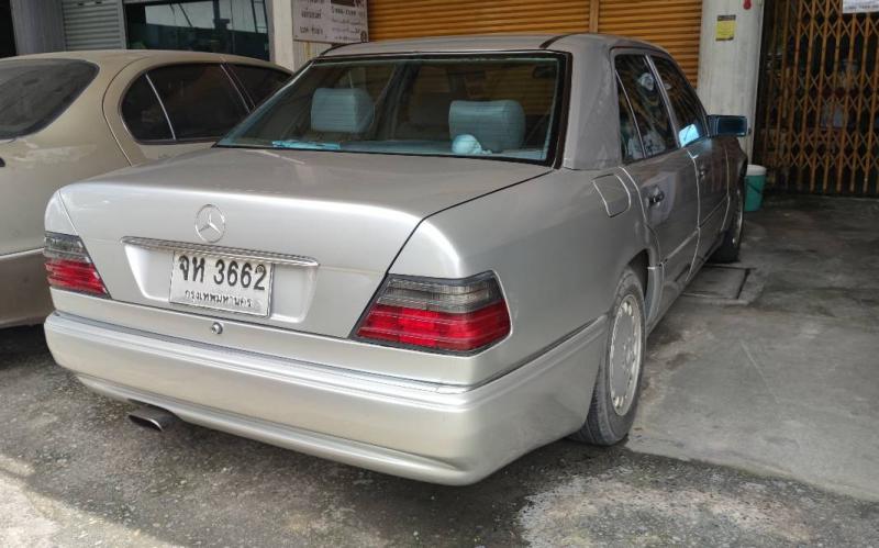 BENZ 300E 1991