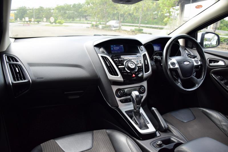 FORD S สปอรต์ท็อป 2013