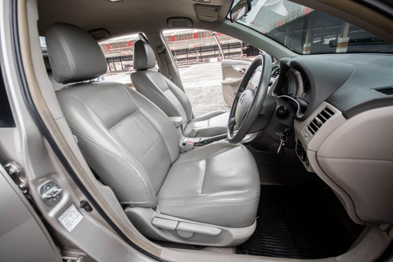 TOYOTA COROLLA ALTIS 2010