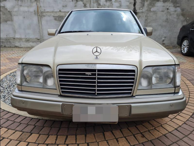 BENZ W124  1995