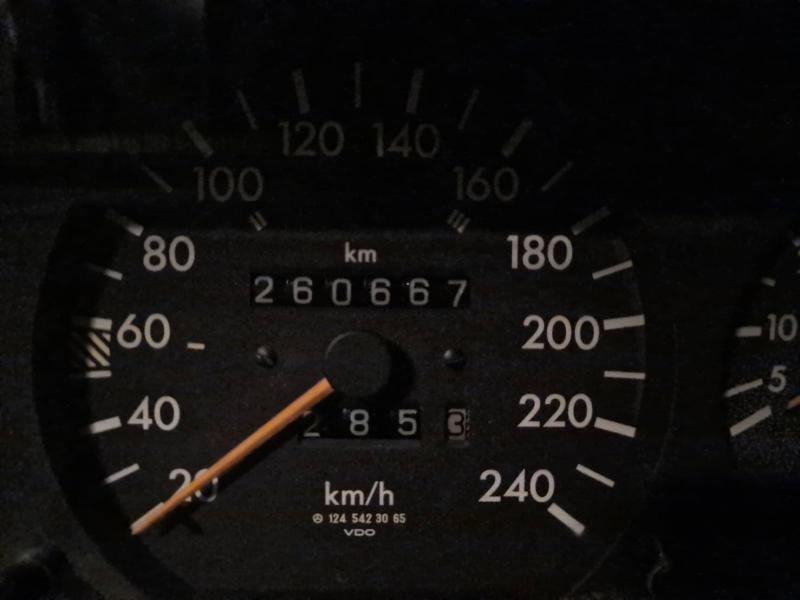 BENZ W124 1995