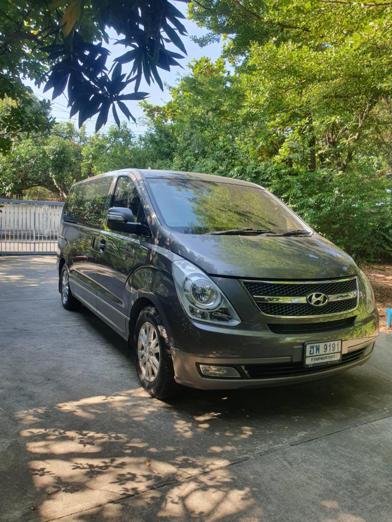 HYUNDAI H-1 2012