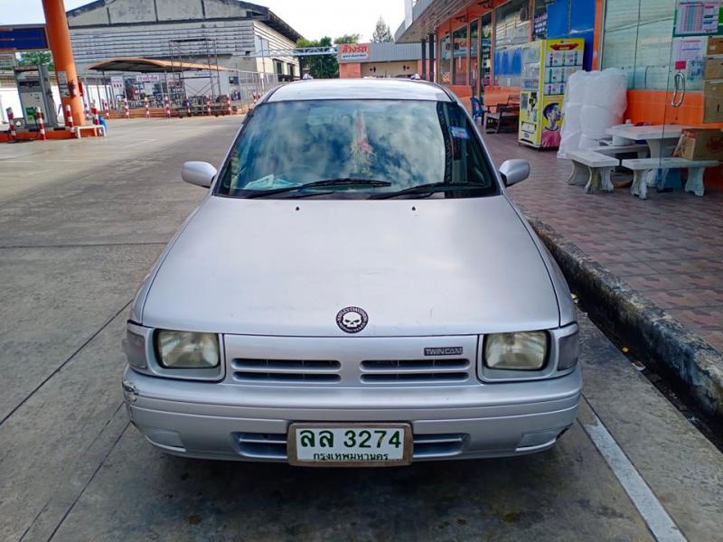 NISSAN NV 2000