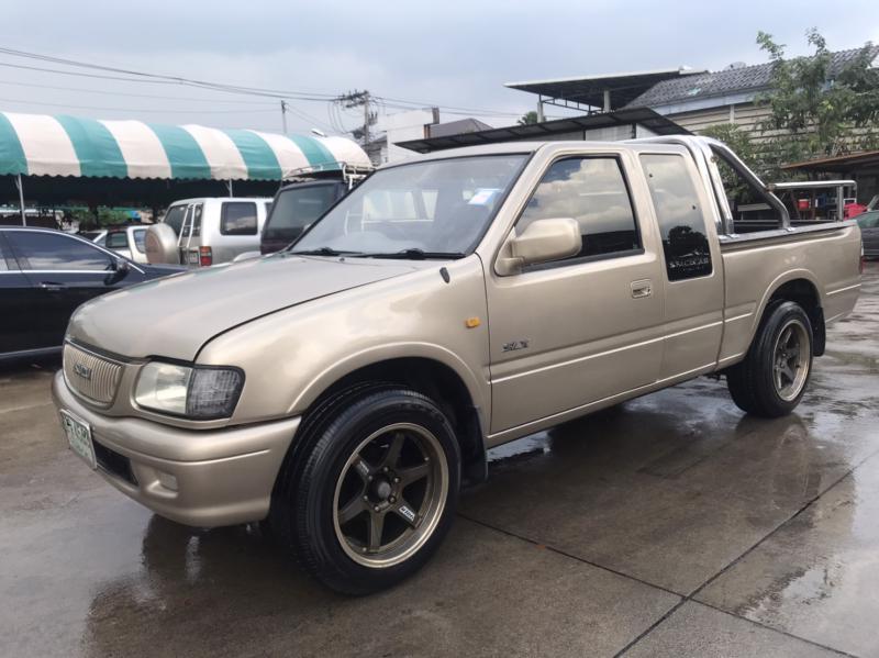 ISUZU SPACE CAB 2002