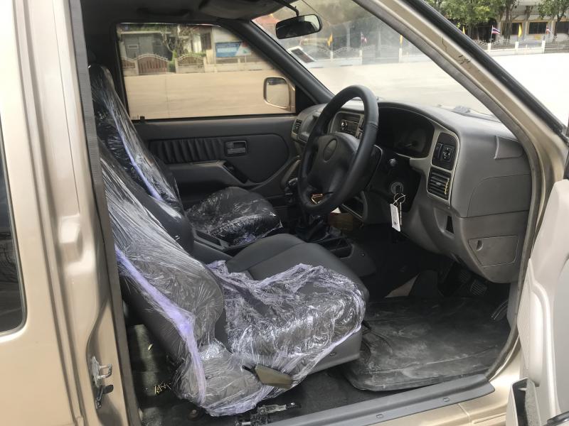 ISUZU SPACE CAB 2002