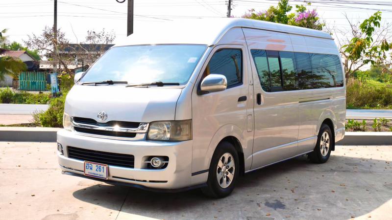 TOYOTA commuter 2008