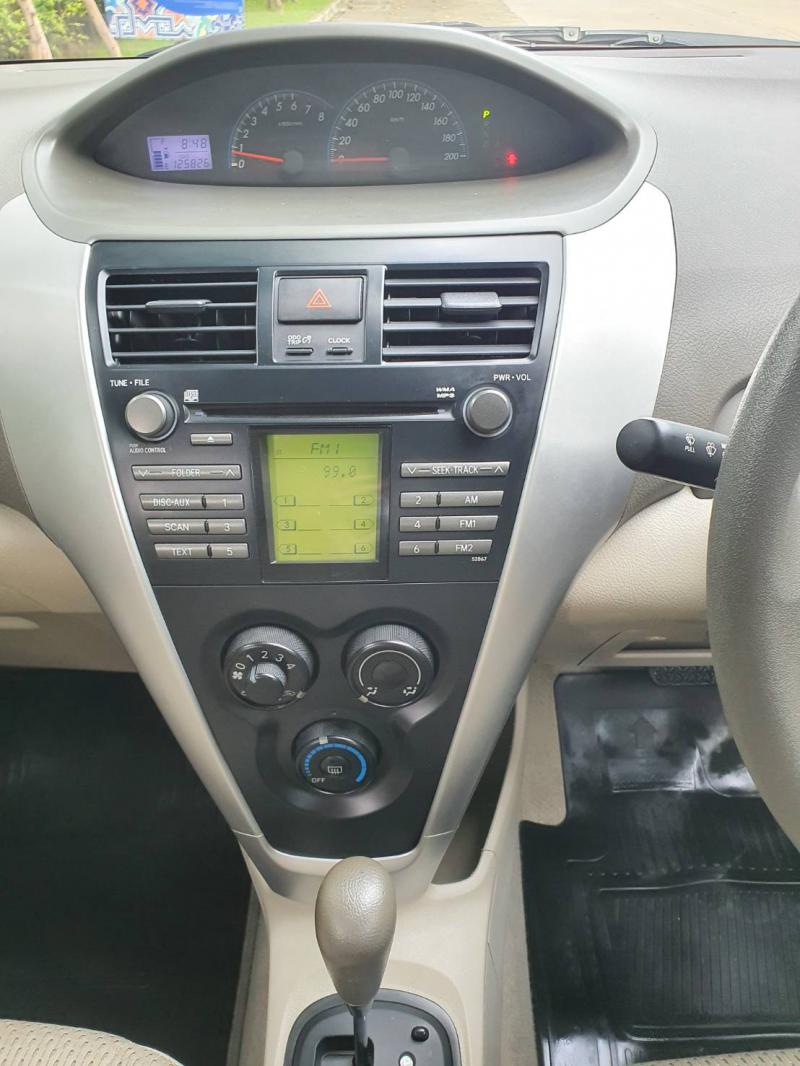 TOYOTA Vios 1.5E(AS) Ivory 2012