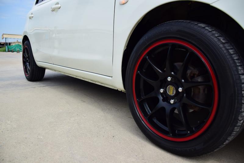 NISSAN E 2011