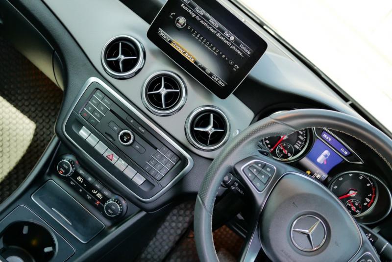 BENZ GLA 200 2018