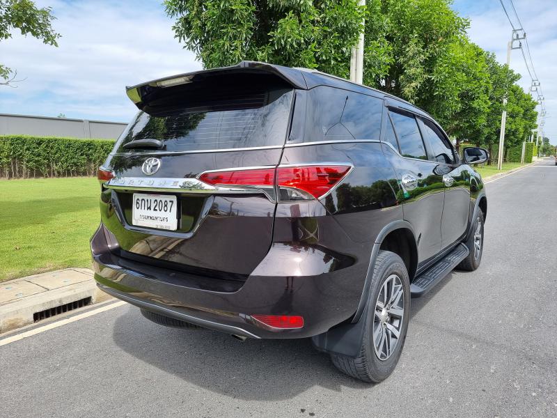 TOYOTA fortuner 2017