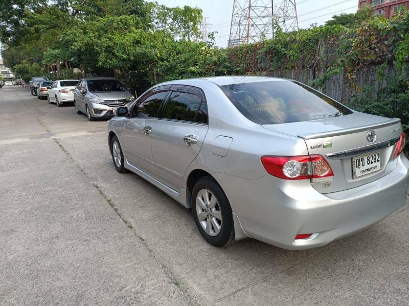 TOYOTA ALTIS 2010