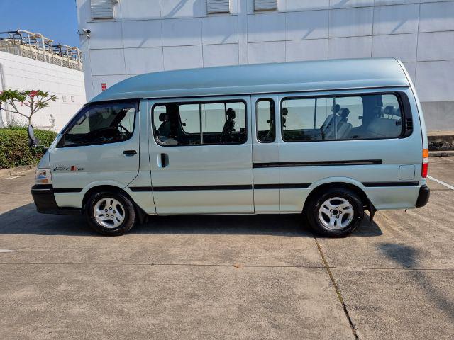 TOYOTA Commuter 3.0 2003