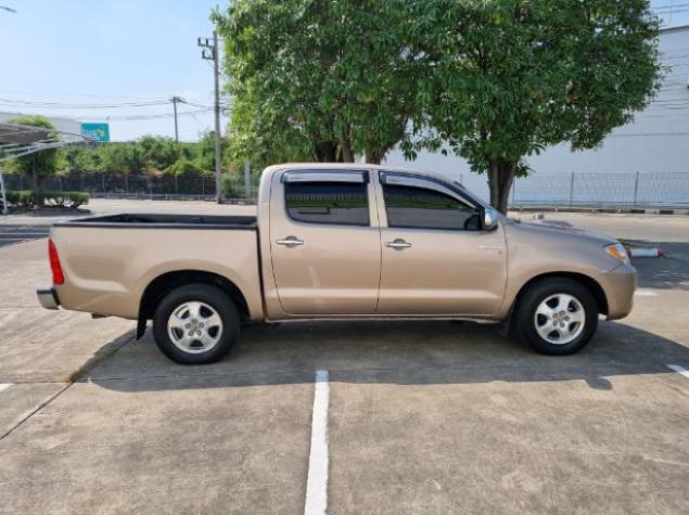 TOYOTA Hilux Vigo 2015