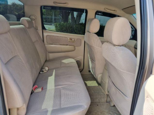TOYOTA Hilux Vigo 2015