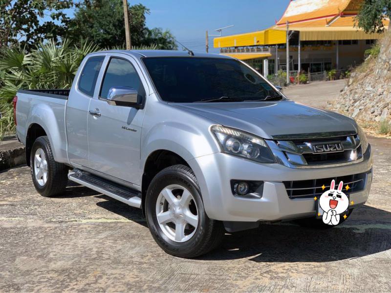 ISUZU Hilander 2.5 Z AT 2011
