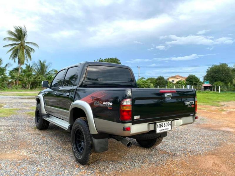 TOYOTA HILUX SPORT CRUISER 2003