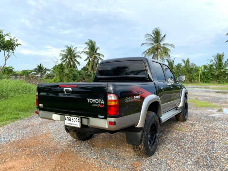 TOYOTA HILUX SPORT CRUISER 2003