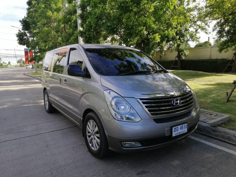 HYUNDAI H1 2013