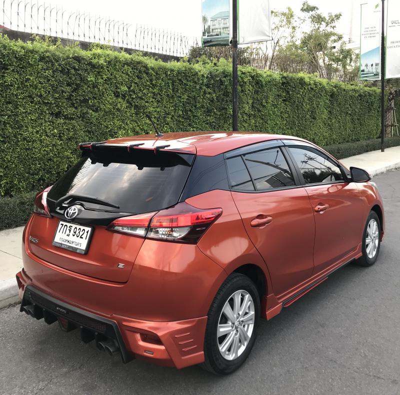 TOYOTA yaris 2018