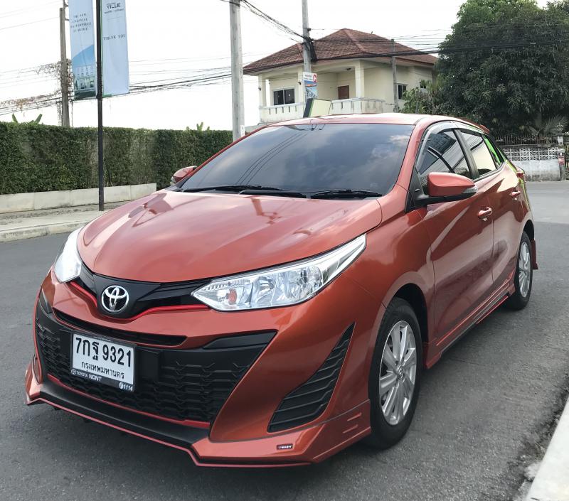 TOYOTA yaris 2018