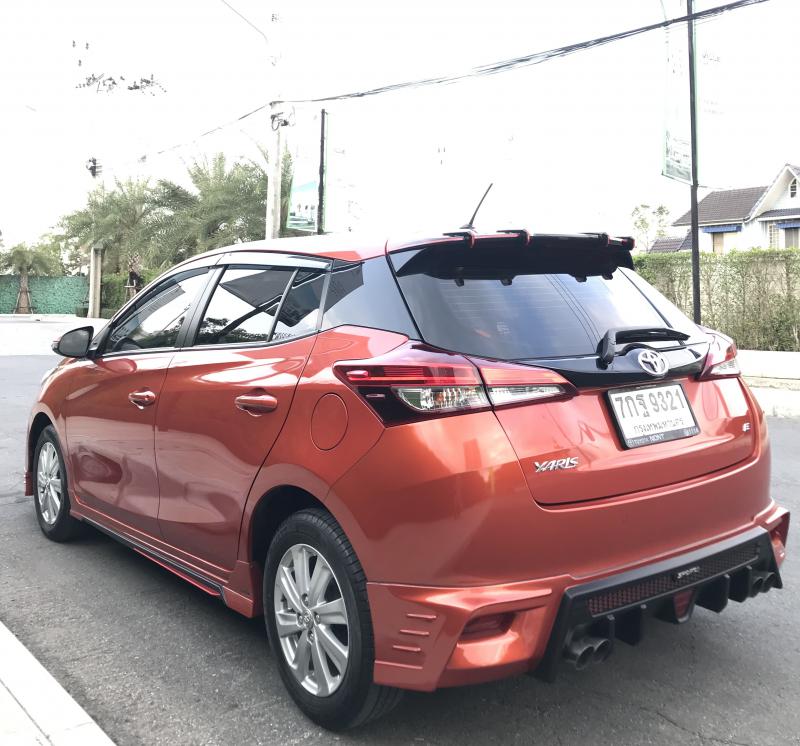 TOYOTA yaris 2018