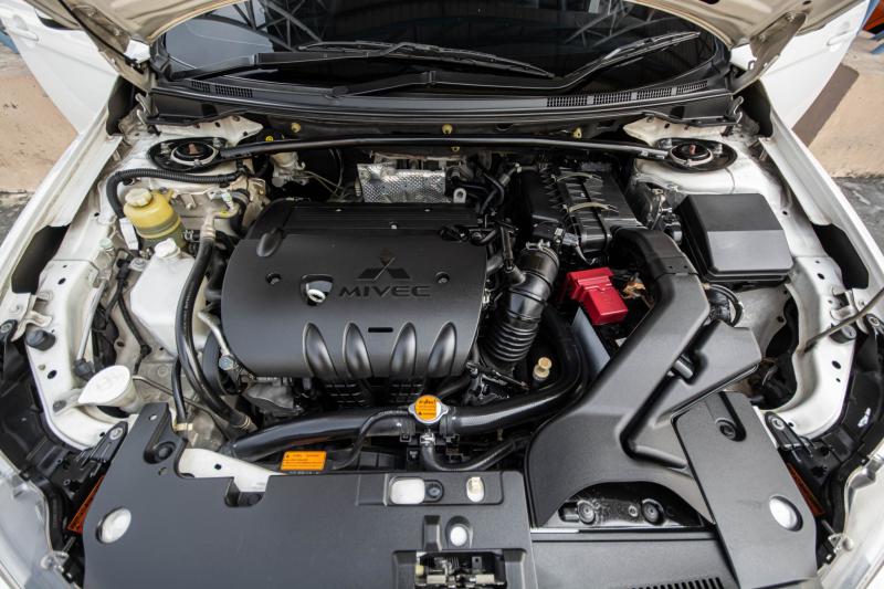 MITSUBISHI LANCER EX 2.0GT 2013