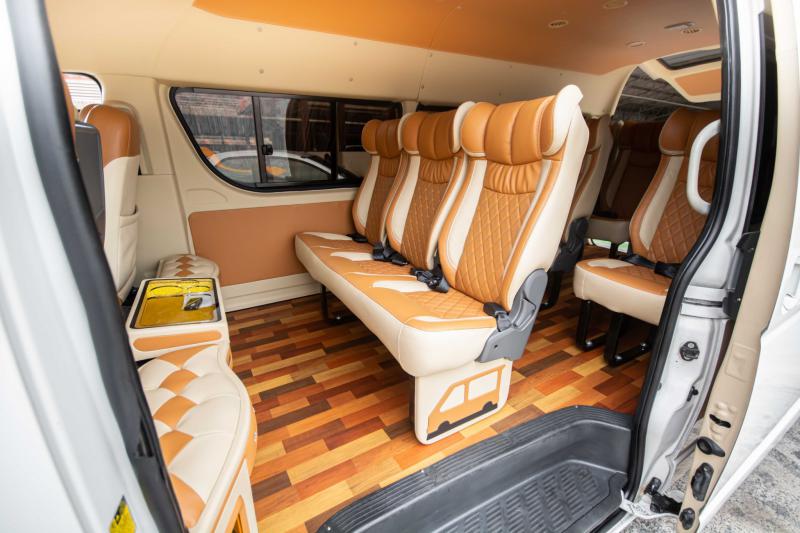 TOYOTA COMMUTER 2.7 เบนซิน 2012