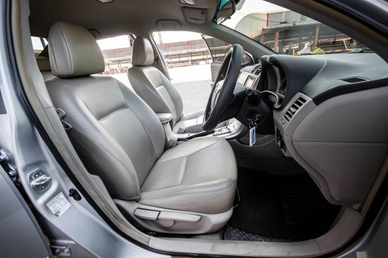 TOYOTA ALTIS 1.8 G 2010