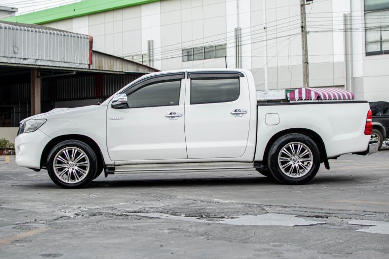 TOYOTA HILUX VIGO 2.5 J 2013