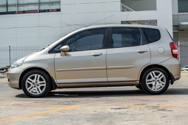 HONDA JAZZ GD 1.5E 2004