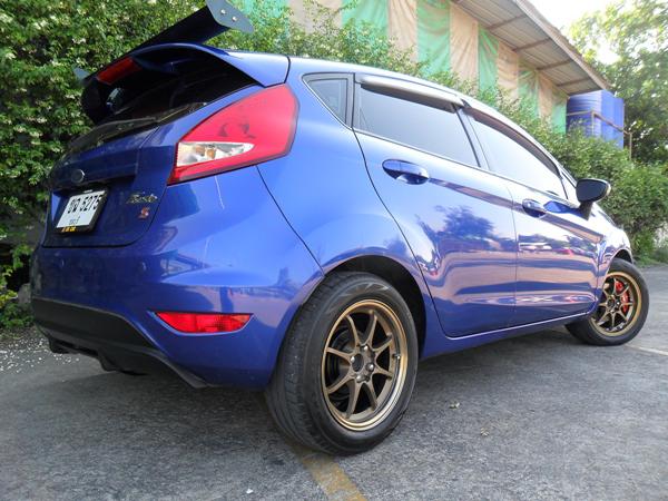 FORD Fiesta 2012