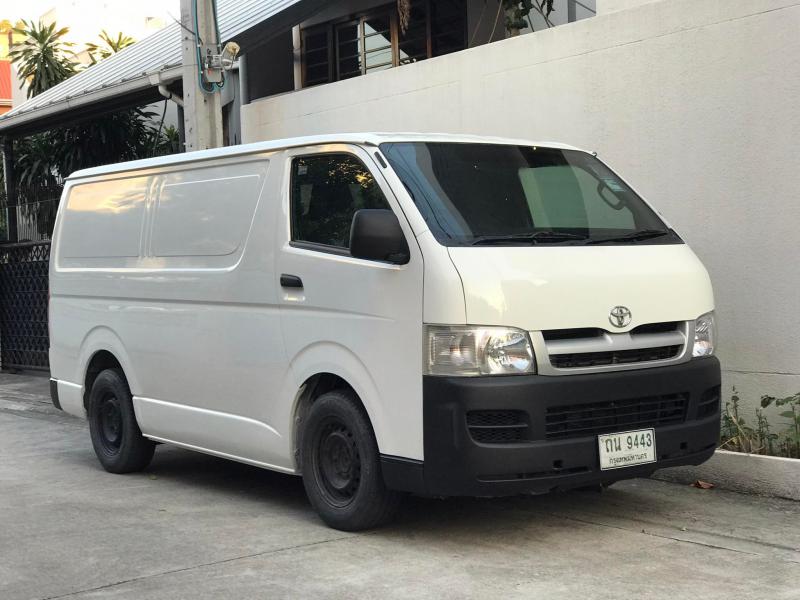 TOYOTA HIACE 2009