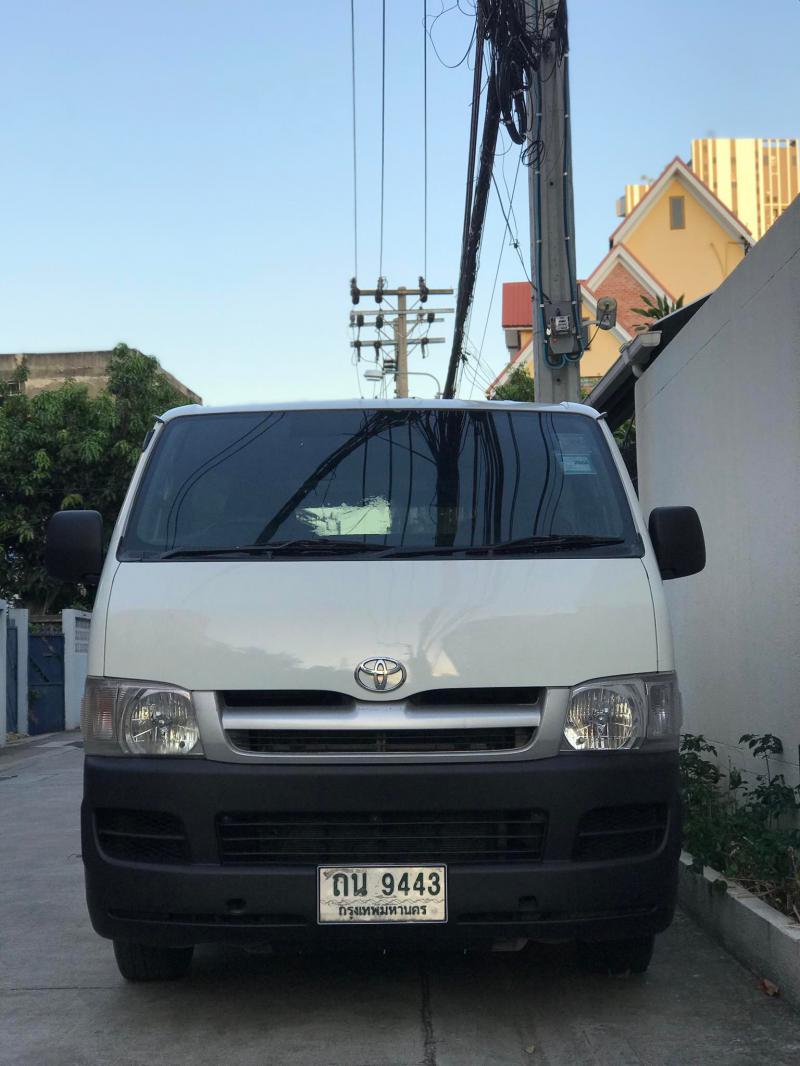 TOYOTA HIACE 2009