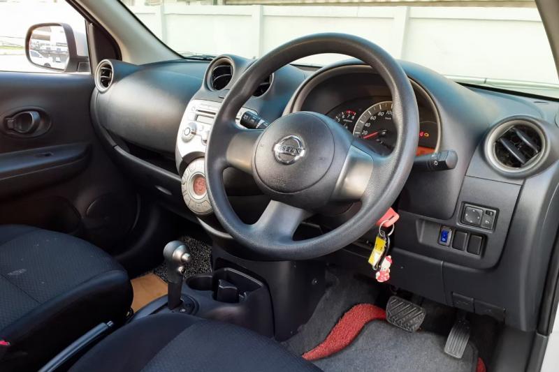 NISSAN MARCH 2011