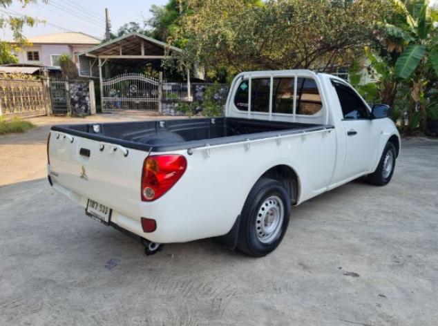 MITSUBISHI triton 2.4 2014