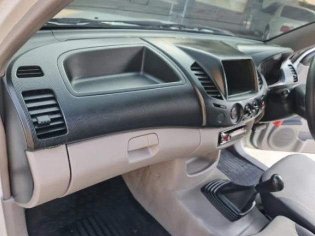 MITSUBISHI triton 2.4 2014