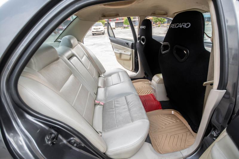 MITSUBISHI LANCER 1.6 GLX (CNG) 2011