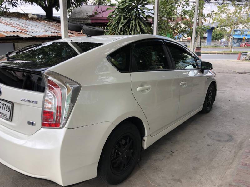 TOYOTA Prius 2013