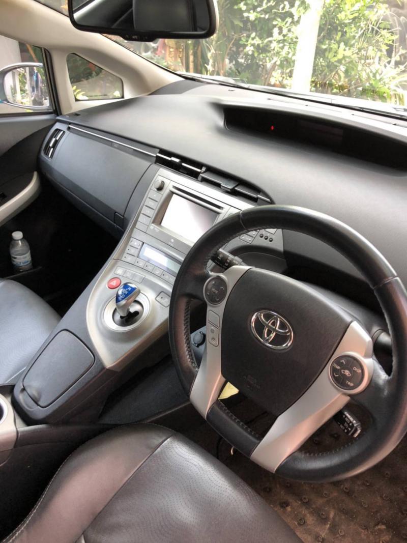 TOYOTA Prius 2013