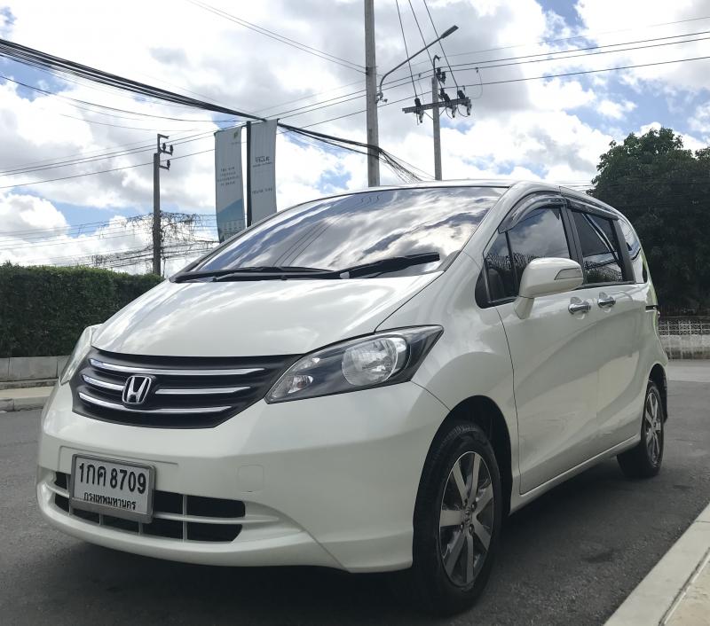 HONDA FREED 2012