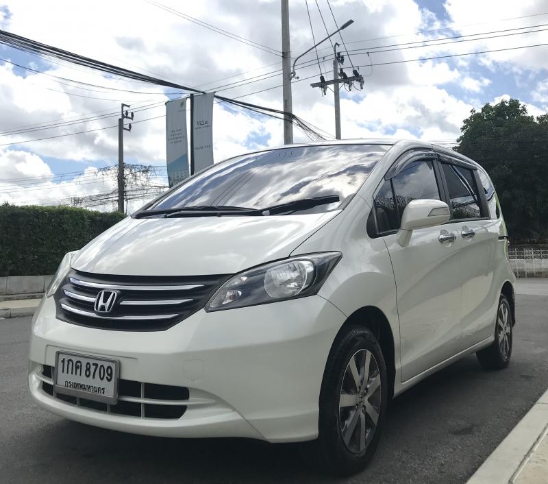 HONDA FREED 2012