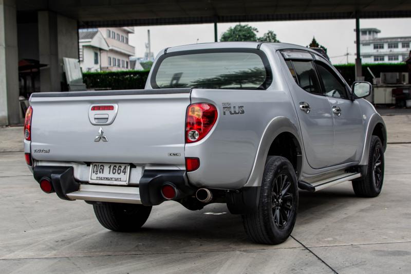 MITSUBISHI TRITON 2.4 GLS PLUS  2011