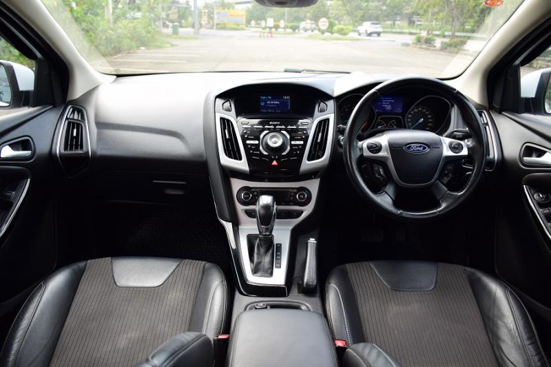 FORD S สปอรต์ท็อป 2012