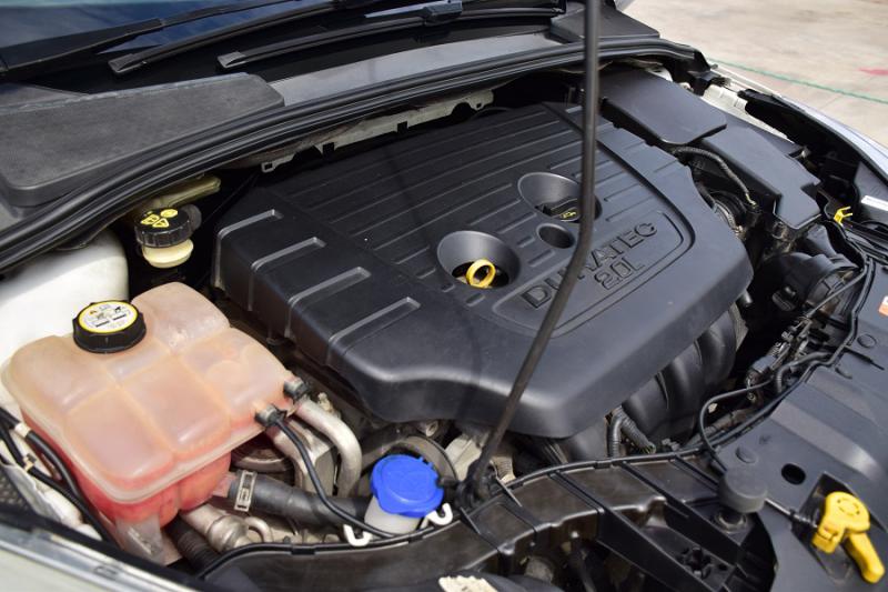 FORD S สปอรต์ท็อป 2012