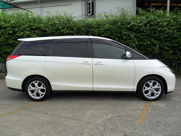 TOYOTA Estima 2007