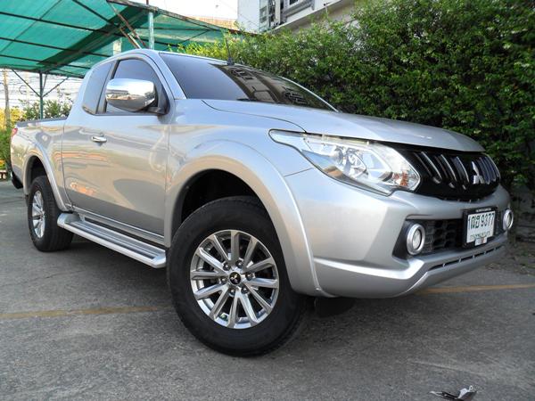 MITSUBISHI Triton 2017