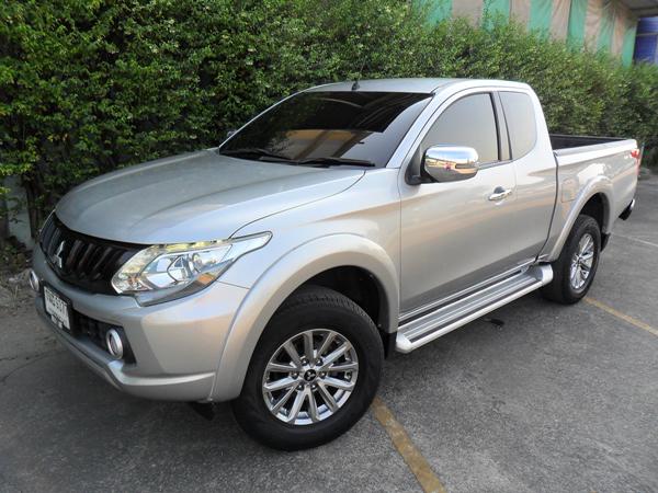 MITSUBISHI Triton 2017