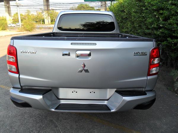 MITSUBISHI Triton 2017